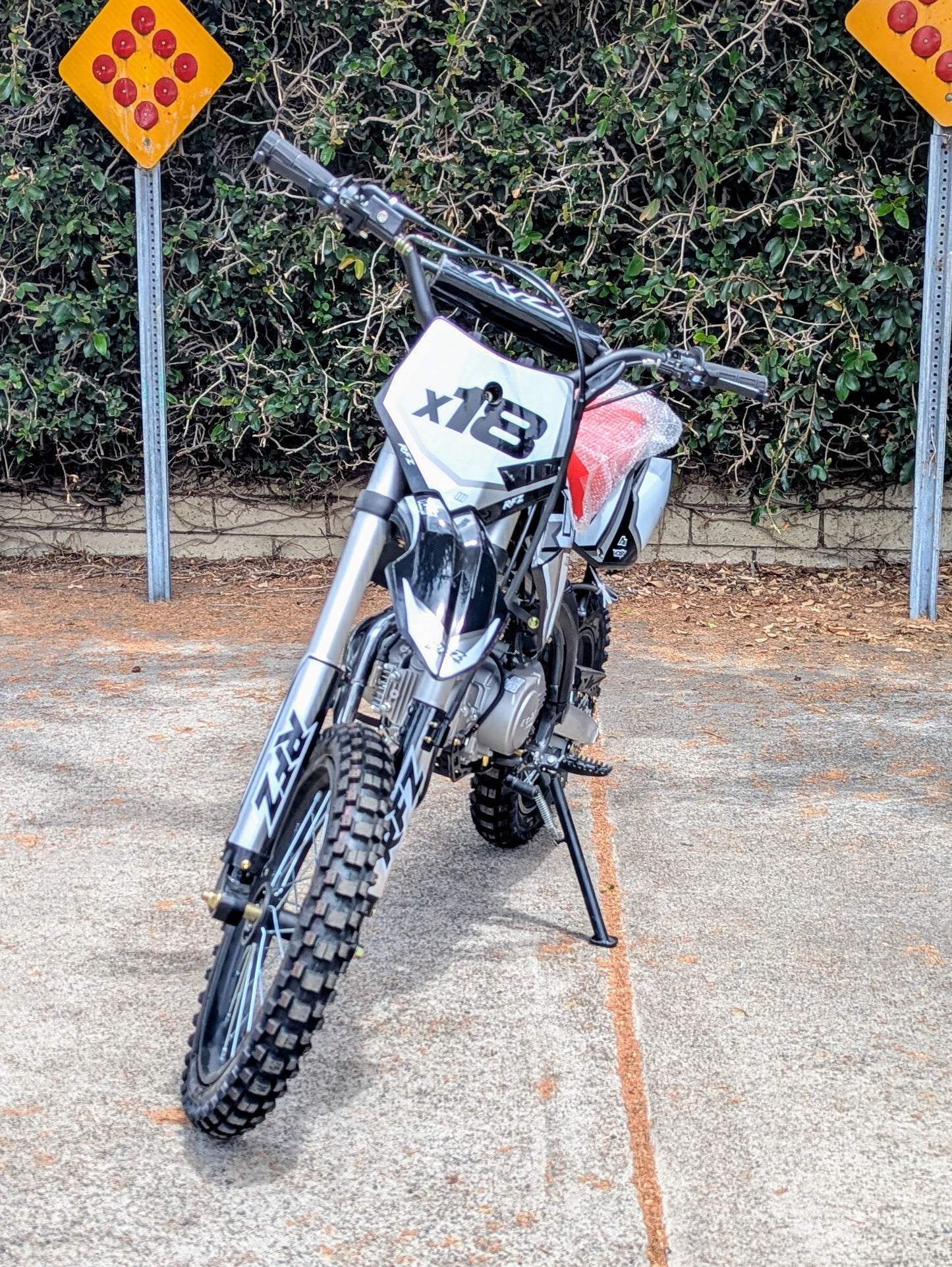 Apollo DB-X18 125