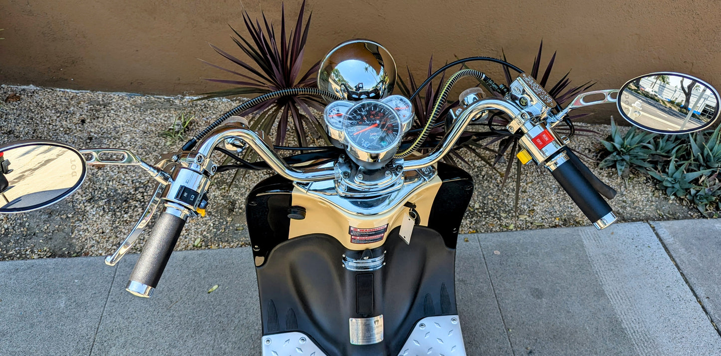 Amigo IL Bello 150cc Retro Gas Scooter