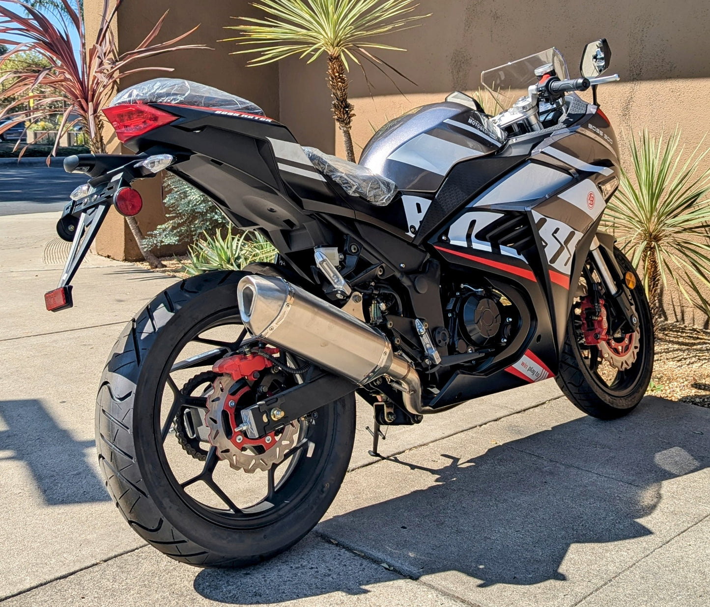 CRT Boss Motor 300cc DF300RTS Sport Bike