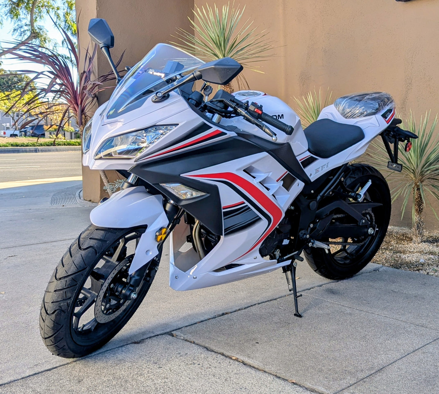 Boom BD250-5 250cc EFI Motorcycle