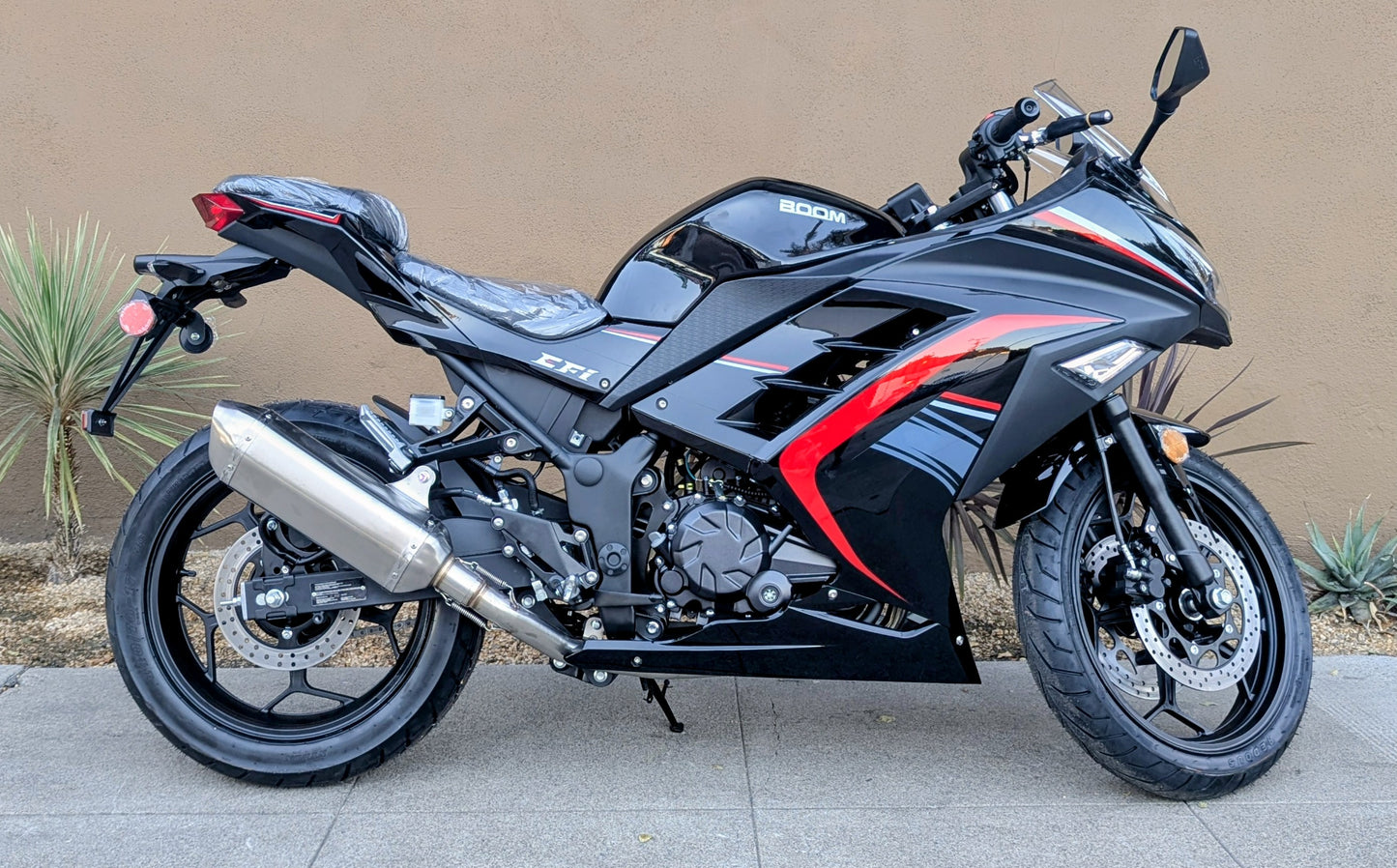 Boom BD250-5 250cc EFI Motorcycle