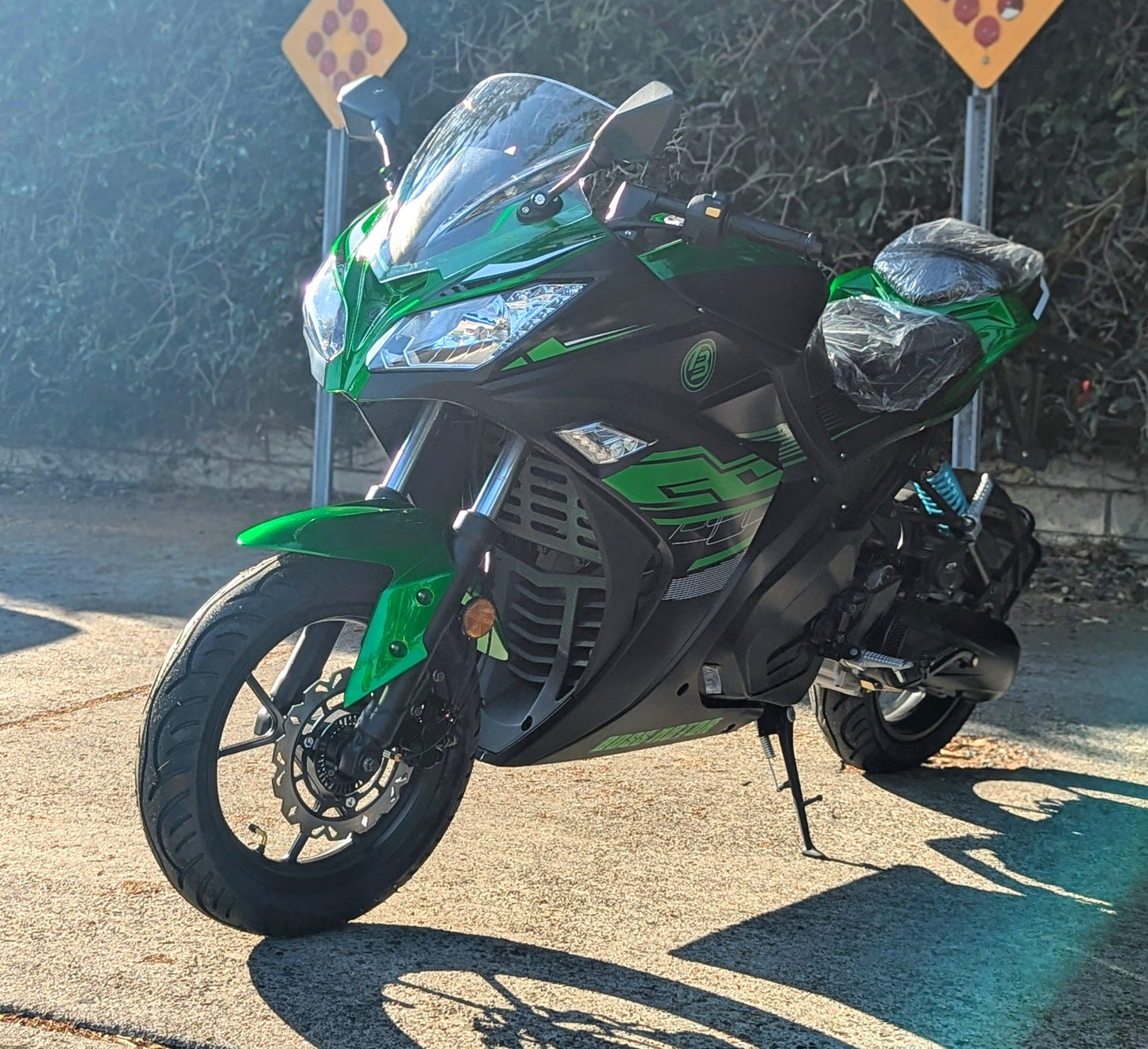 CRT Boss Motor Dragon 200 DF200SST