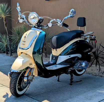 Amigo IL Bello 150cc Retro Gas Scooter