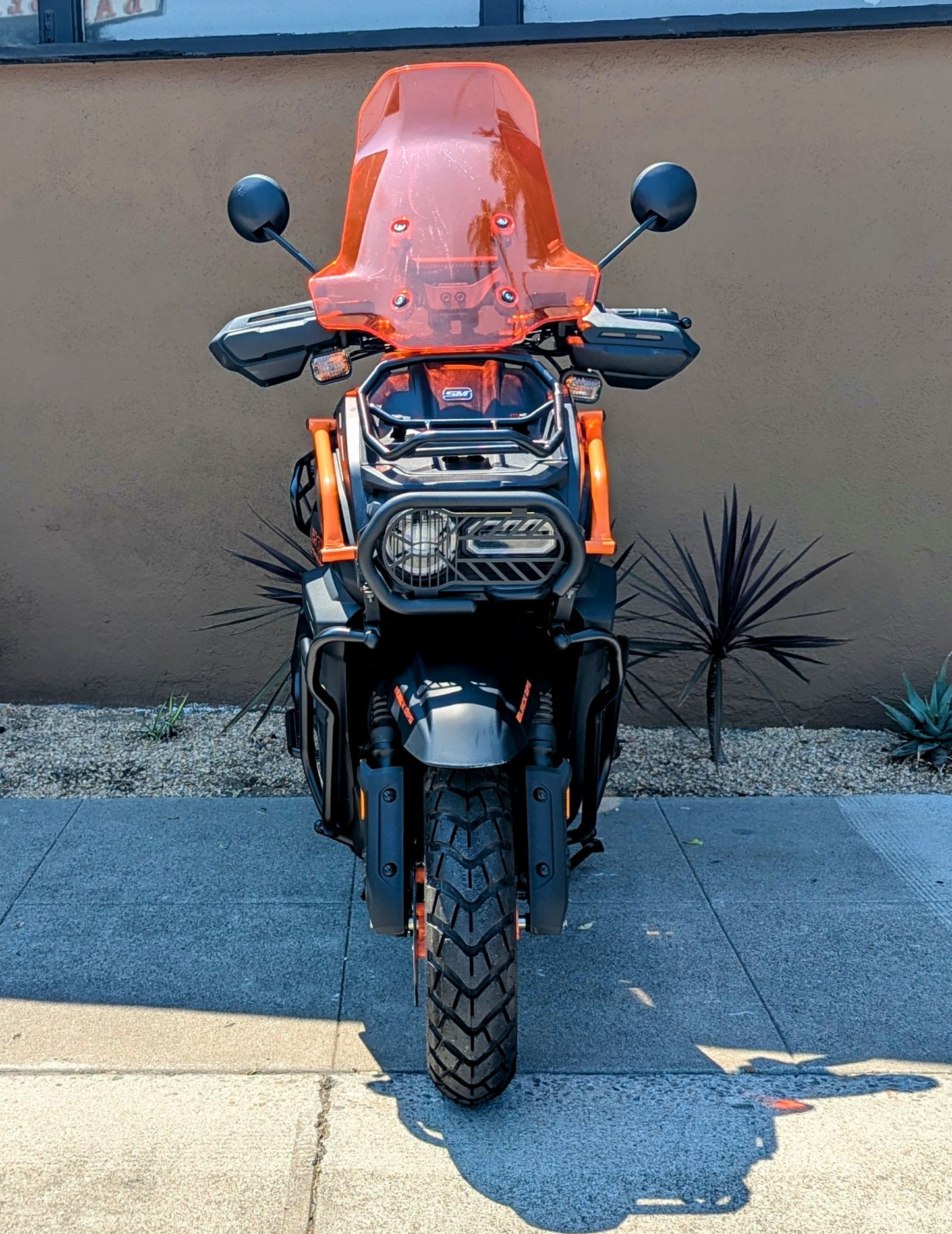 Supermach Tank 200 DLX 200cc EFI Scooter