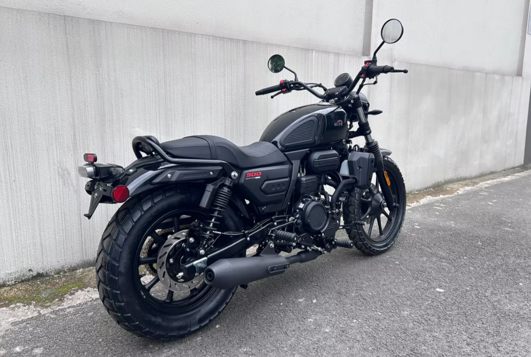 RPS Cruiser 300 EFI 6 speed Motorcycle